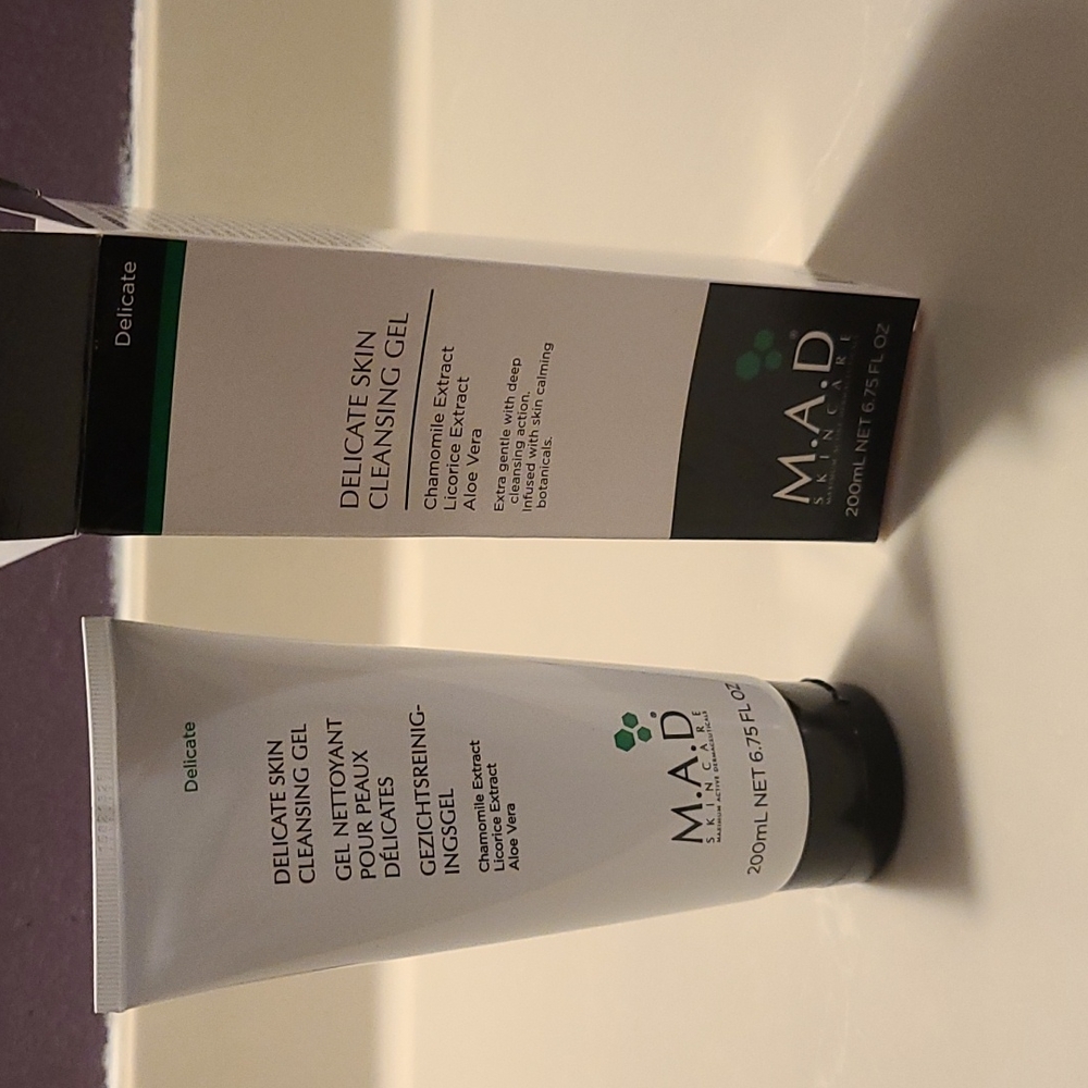 Cleansing gel